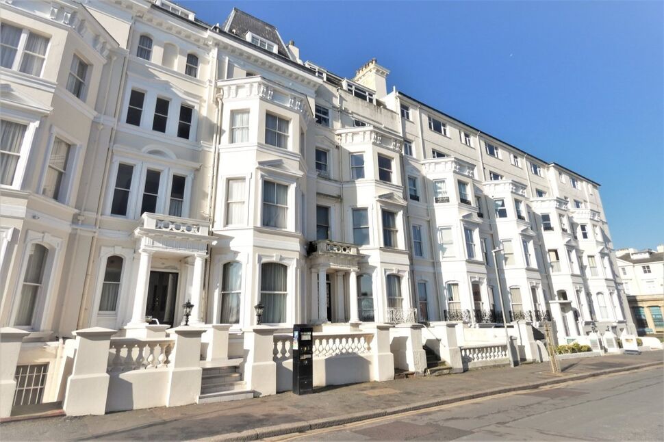 Main image of 2 bedroom Flat for sale, Clifton Gardens, Folkestone, Kent, CT20