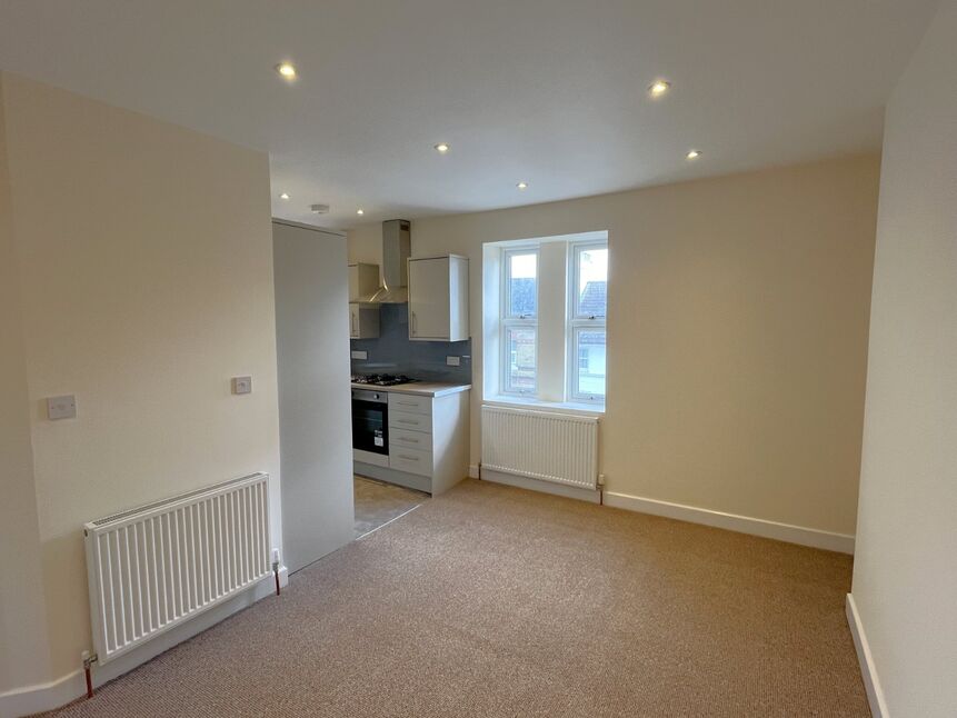 2 bedroom Flat for sale, Victoria Grove, Folkestone, CT20 £150,000