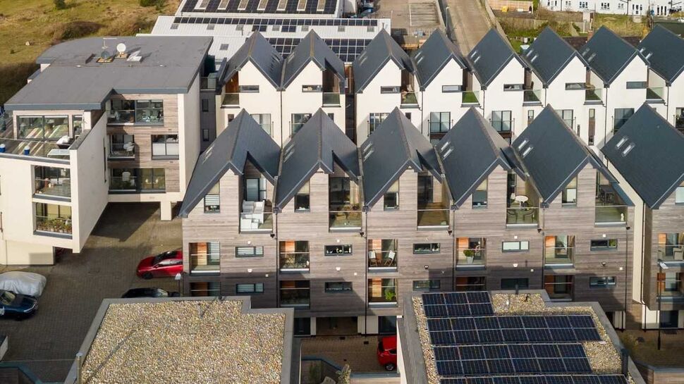 4 bedroom Mid Terrace House for sale, Range Road, Hythe, CT21 £190,000