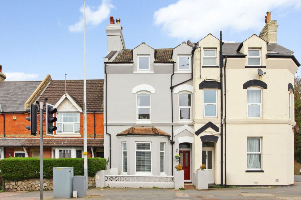 3 bedroom Semi Detached House for sale, Lucy Avenue, Folkestone, CT19