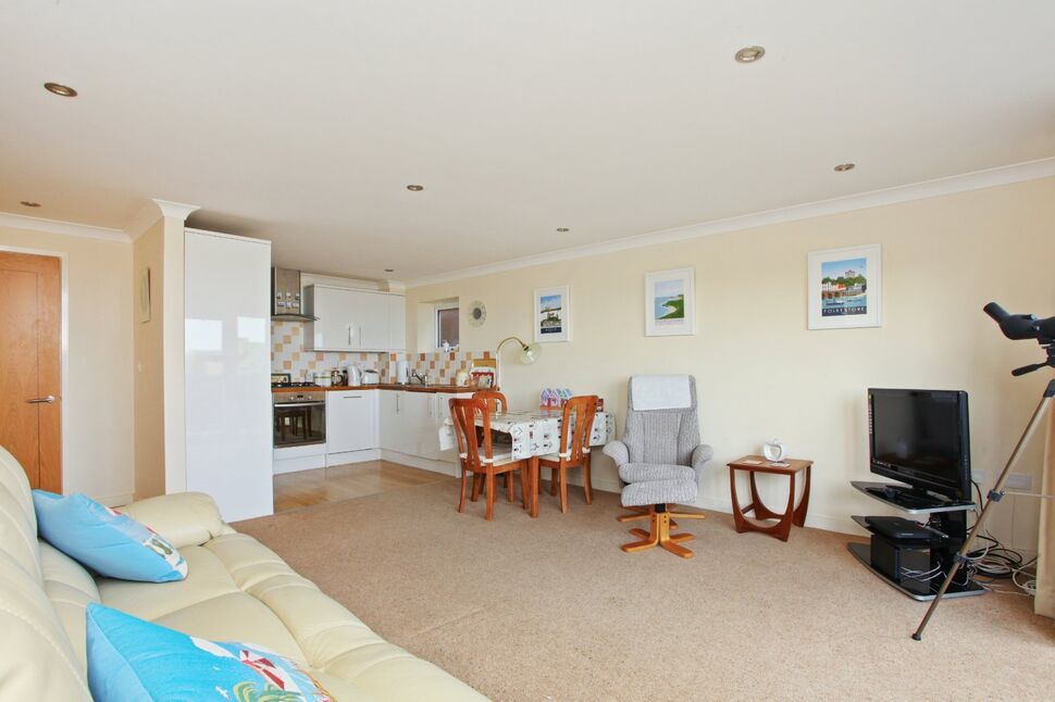 Open Plan Living Room / Kitchen