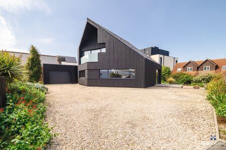 St. Leonards Road, 5 bedroom Detached House for sale, £1,200,000