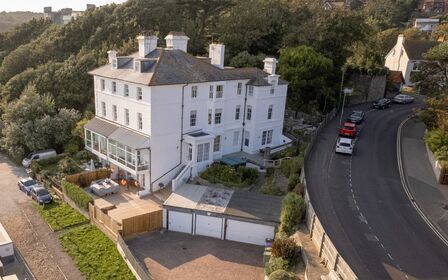 3 bedroom  Flat for sale