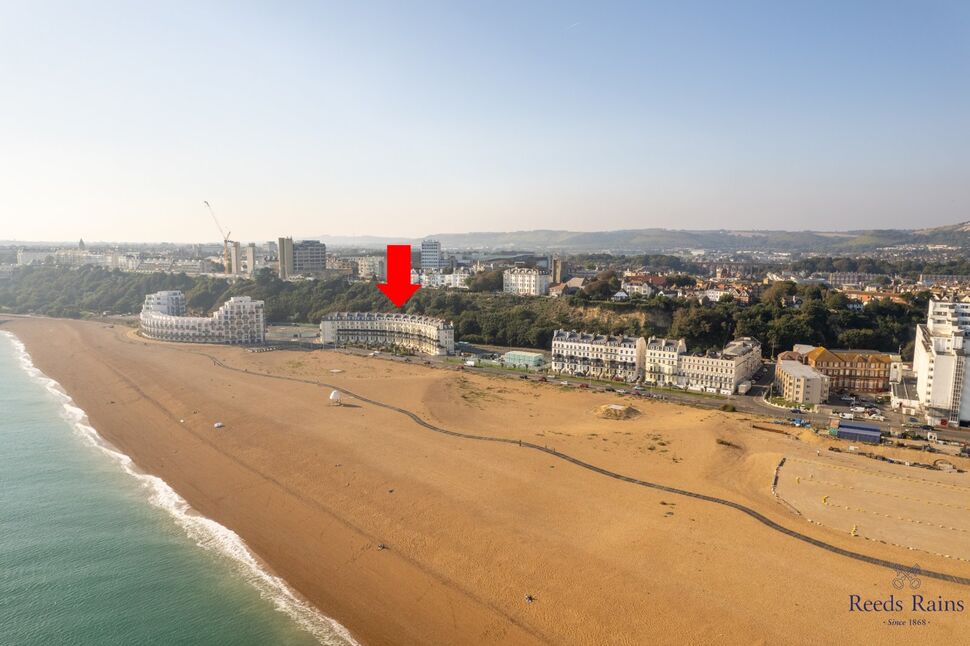 Main image of 2 bedroom Flat for sale, Marine Crescent, Folkestone, Kent, CT20
