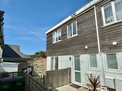 Park Road, 2 bedroom Semi Detached House for sale, £295,000