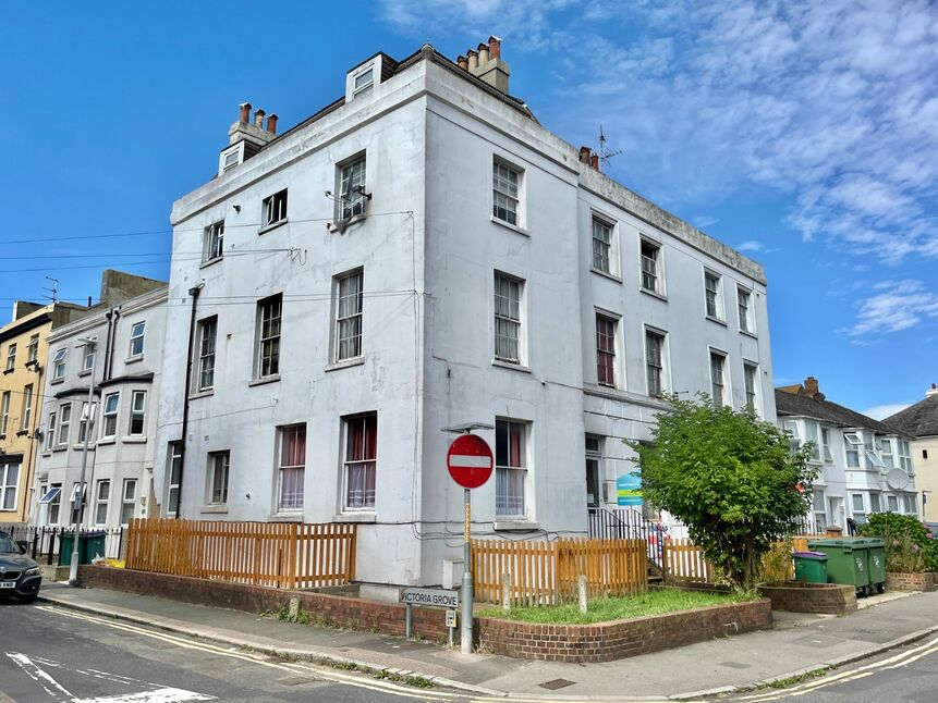 Main image of 2 bedroom  Flat for sale, Guildhall Street, Folkestone, Kent, CT20
