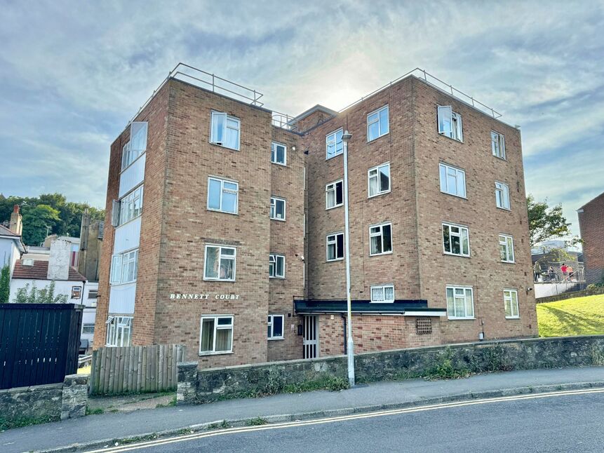 Main image of 2 bedroom Flat for sale, Harbour Way, Folkestone, Kent, CT20