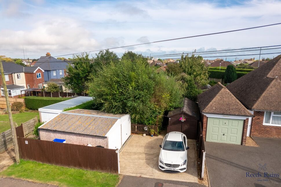 Double Garage & Parking