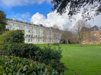 Clifton Gardens, 2 bedroom  Flat for sale, £180,000