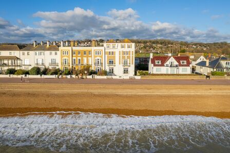 Marine Parade, 1 bedroom  Flat for sale, £299,950