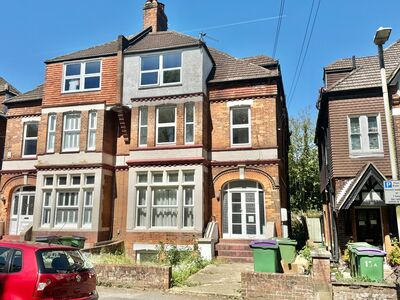 1 bedroom  Flat for sale
