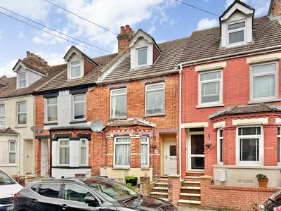 Athelstan Road, 4 bedroom Mid Terrace House for sale, £265,000