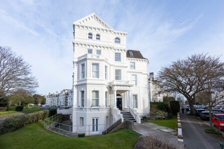 2 bedroom  Flat for sale