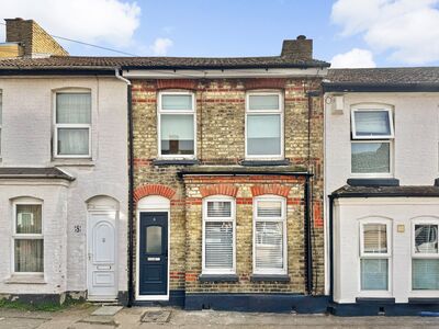 Sidney Street, 3 bedroom Mid Terrace House for sale, £222,000