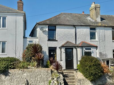 2 bedroom End Terrace House for sale