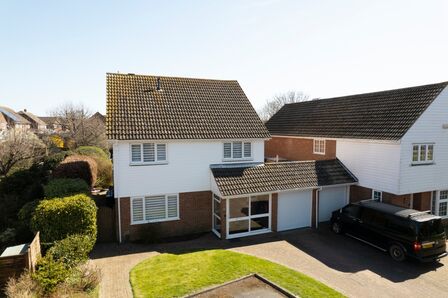 Martha Close, 4 bedroom Detached House for sale, &pound;595,000