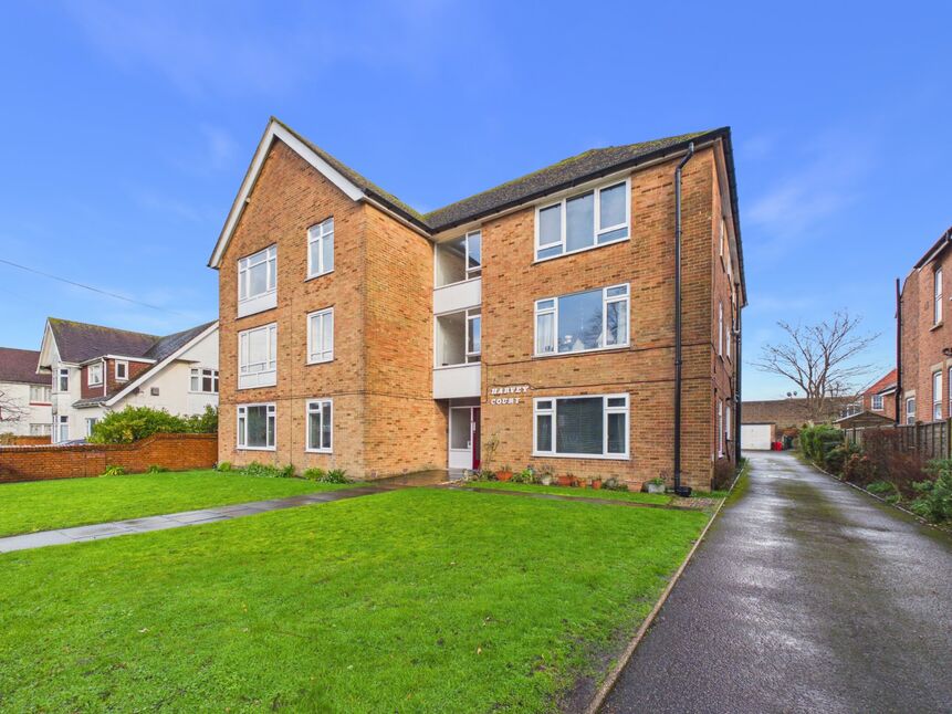 Main image of 2 bedroom Flat for sale, Cherry Garden Avenue, Folkestone, Kent, CT19
