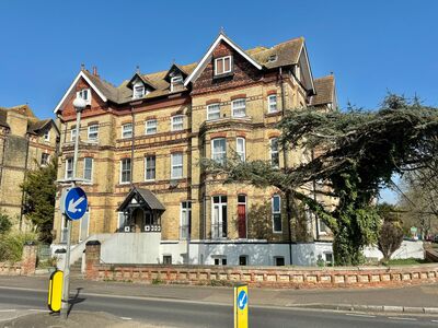 2 bedroom  Flat for sale
