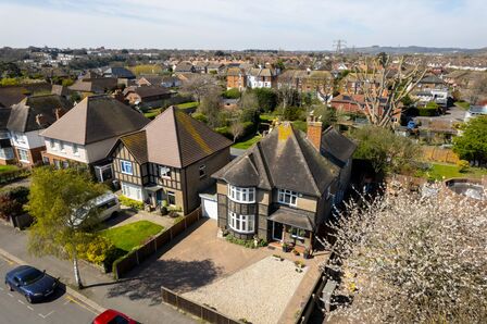 Audley Road, 5 bedroom Detached House for sale, £895,000