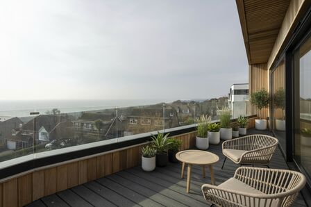 2 bedroom  Flat for sale