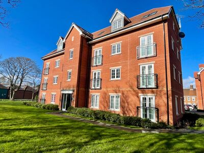 2 bedroom  Flat for sale