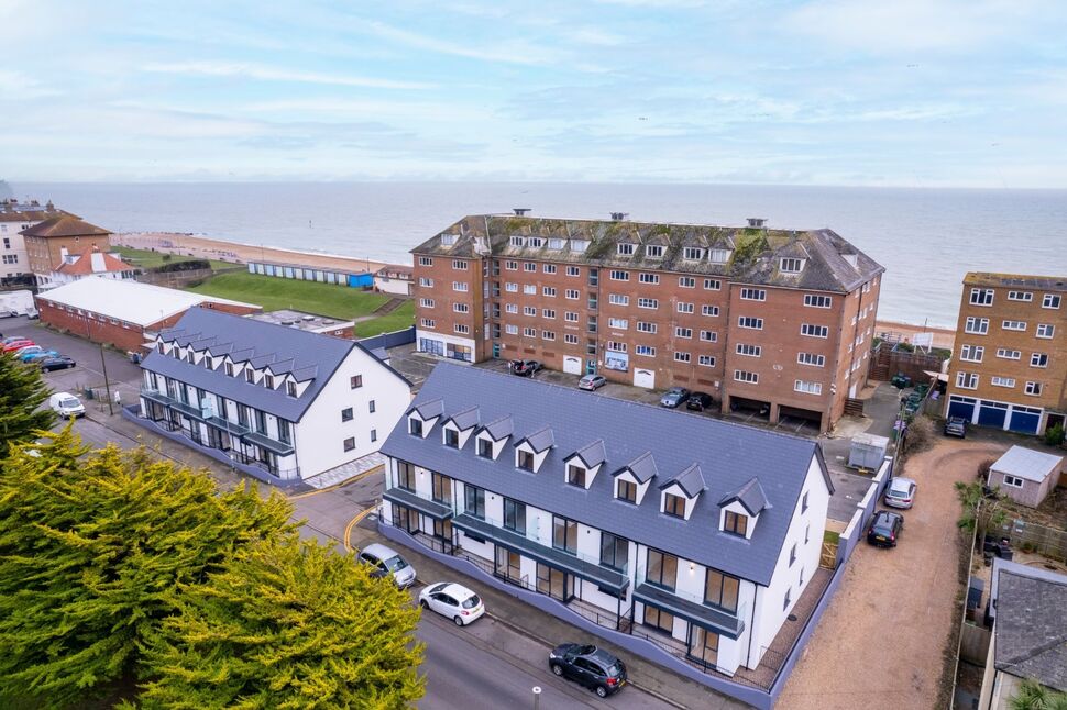 Main image of 2 bedroom Flat to rent, South Road, Hythe, Kent, CT21