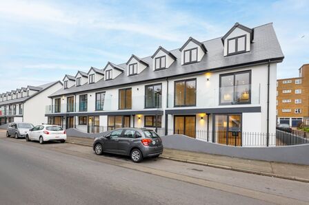 2 bedroom  Flat to rent