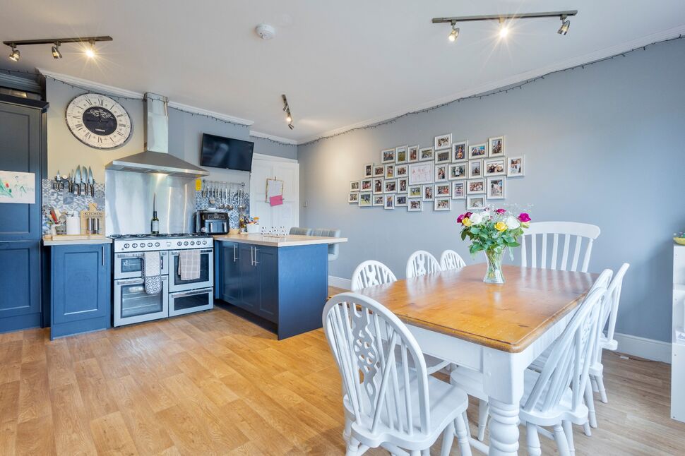Kitchen / Diner