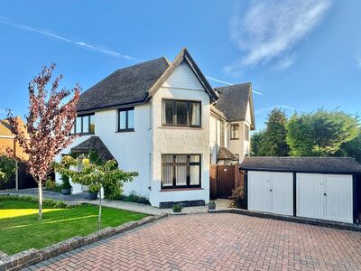 6 bedroom Detached House for sale