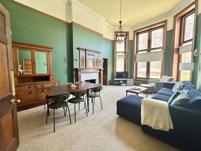 3 bedroom  Flat for sale