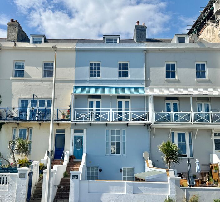 Main image of 1 bedroom Flat for sale, Wellington Terrace, Sandgate Esplanade, Folkestone, CT20