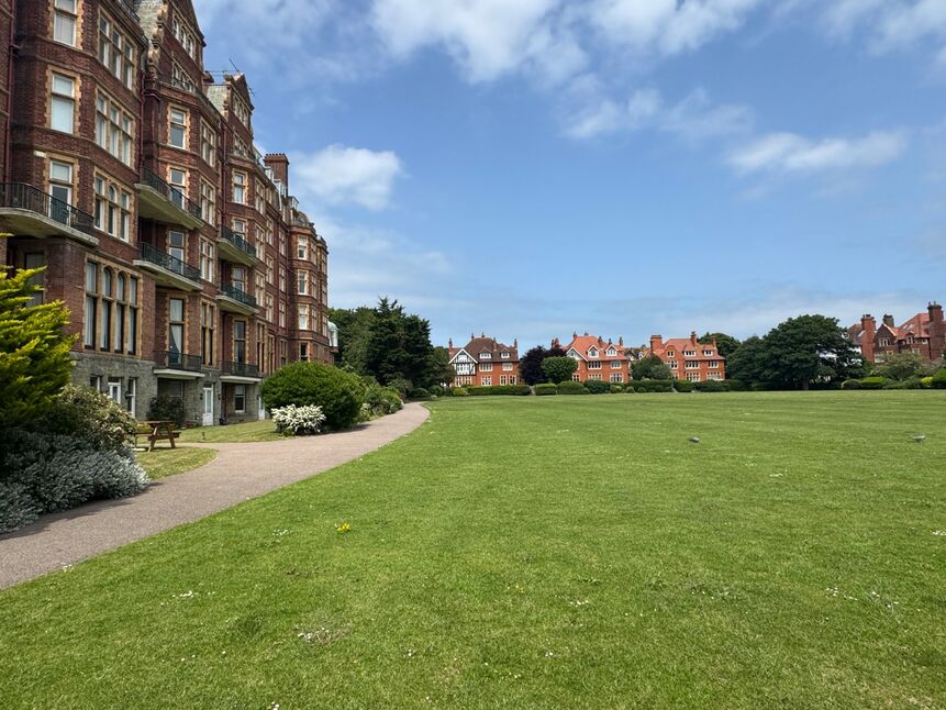 1 bedroom  Flat for sale