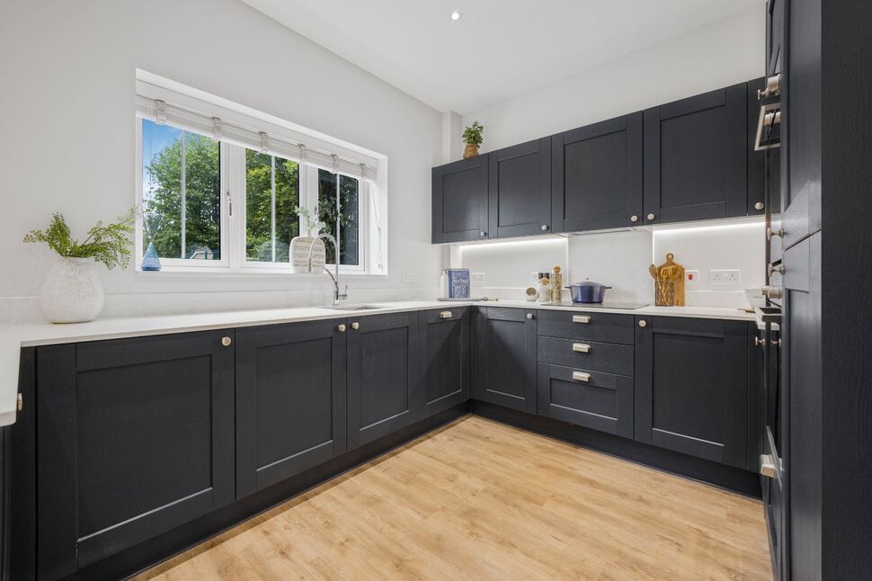Kitchen / Dining Area