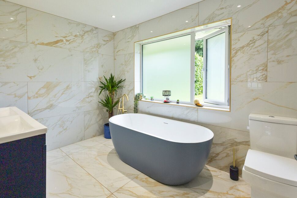 En-Suite Bathroom