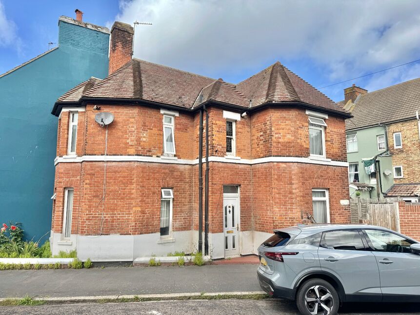Main image of 3 bedroom End Terrace House for sale, Gladstone Road, Folkestone, Kent, CT19