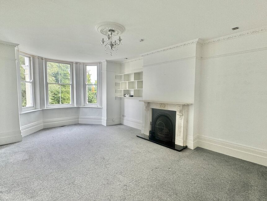 Living Room / Dining Room
