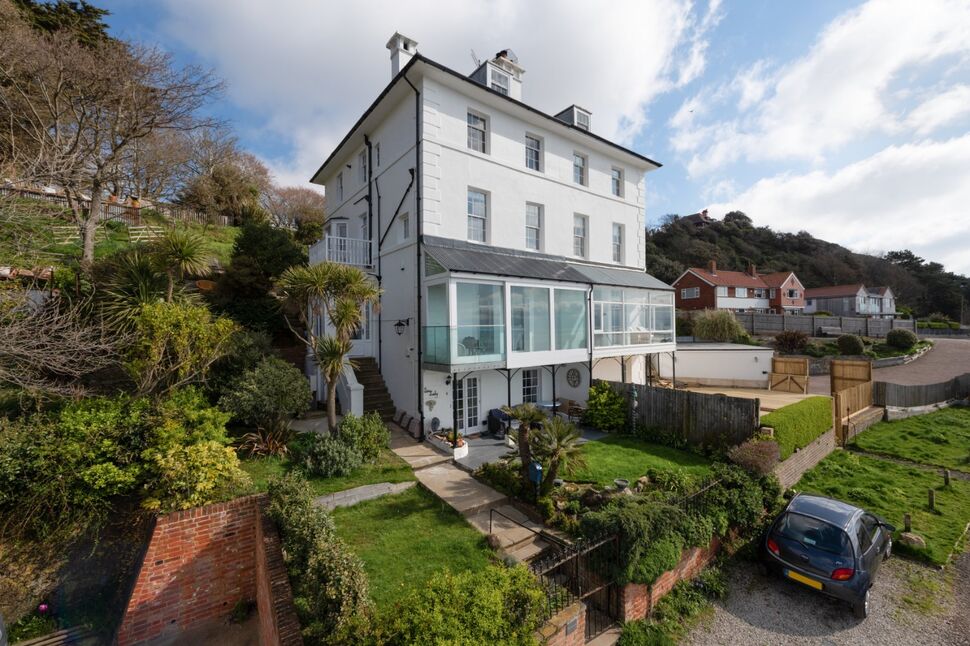 Main image of 2 bedroom  Flat for sale, Vicarage Road, Sandgate, Kent, CT20