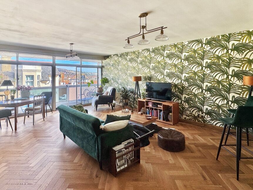 Main image of 2 bedroom  Flat for sale, West Cliff Gardens, Folkestone, Kent, CT20
