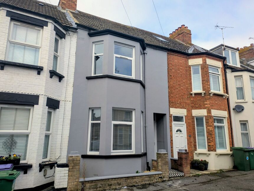 Main image of 4 bedroom Mid Terrace House to rent, Fernbank Crescent, Folkestone, Kent, CT19