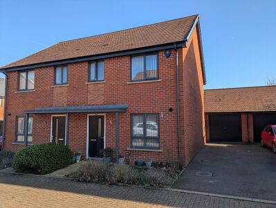 3 bedroom Semi Detached House to rent