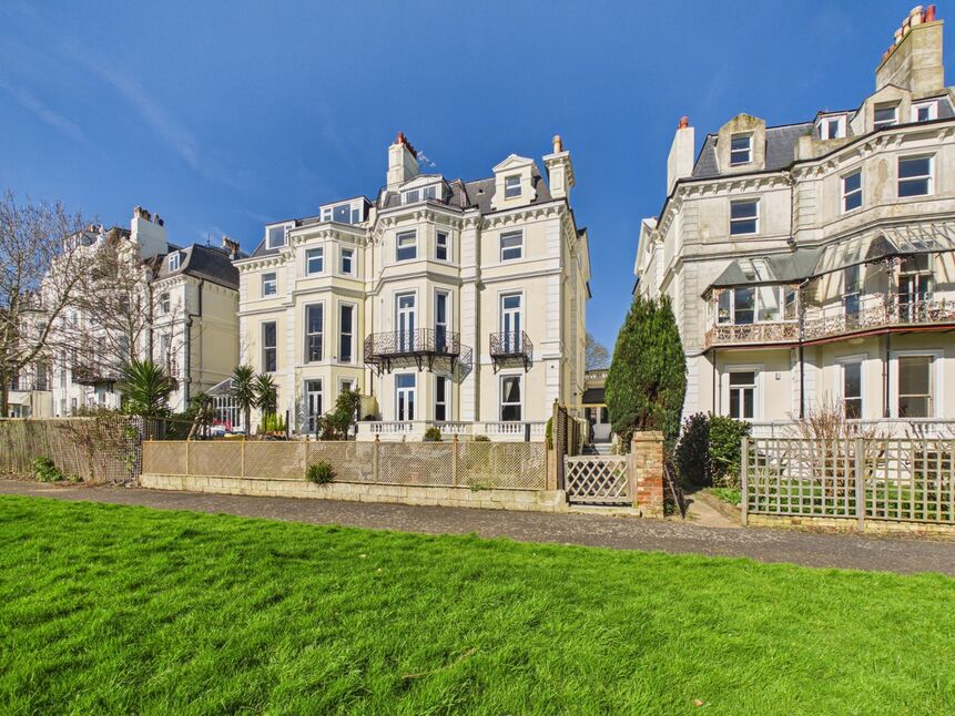 Main image of 2 bedroom Flat for sale, Augusta Gardens, Folkestone, Kent, CT20