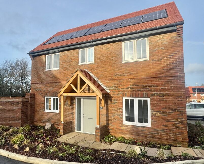 3 bedroom Detached House for sale