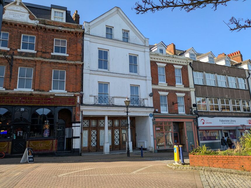 Main image of 2 bedroom Flat to rent, Grace Hill, Folkestone, Kent, CT20