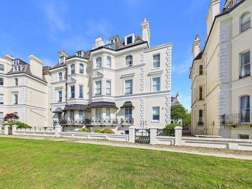 Main image of 3 bedroom Flat for sale, Clifton Crescent, Folkestone, Kent, CT20