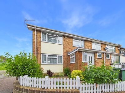 3 bedroom End Terrace House for sale