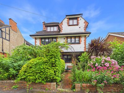 Trinity Road, 2 bedroom Flat for sale, &pound;295,000