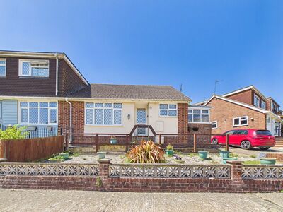 Valebrook Close, 2 bedroom Semi Detached Bungalow for sale, &pound;285,000