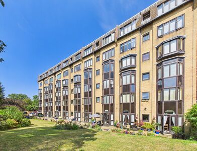 1 bedroom Flat for sale