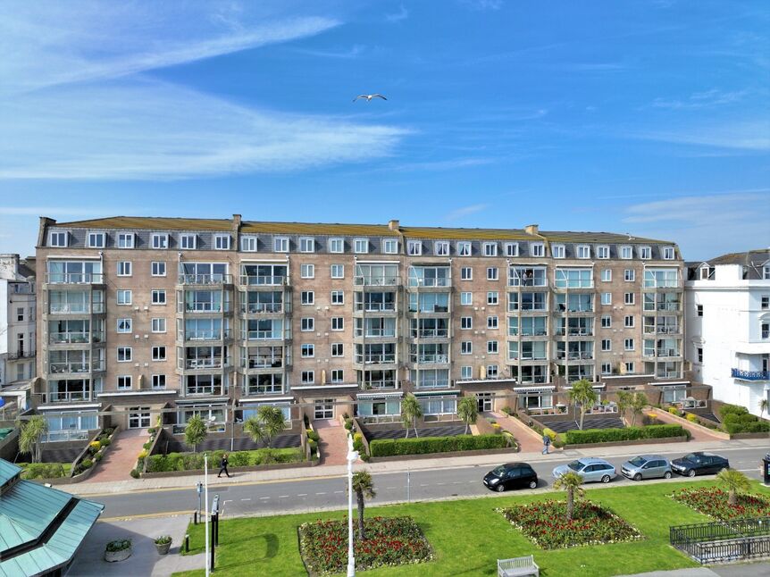 Main image of 3 bedroom Flat for sale, Carlton Leas, The Leas, Kent, CT20