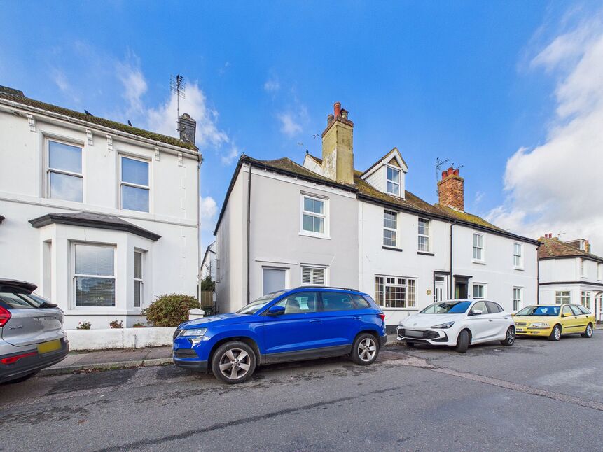 Main image of 2 bedroom End Terrace House for sale, Stade Street, Hythe, Kent, CT21